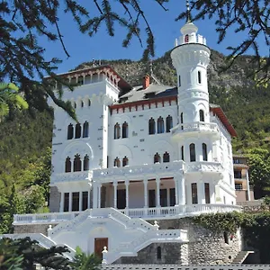 Résidence Château Des Magnans By Nevesol France